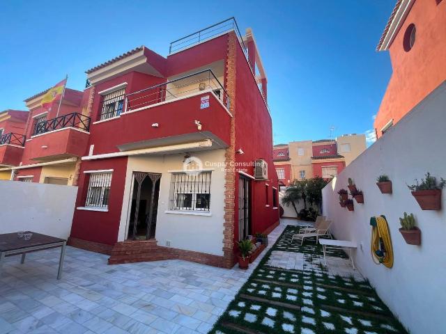 Casa adosada en Venta en El Mojón
