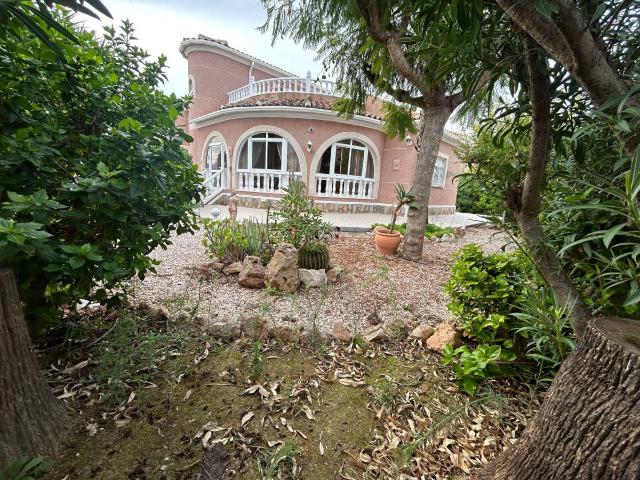 Casa adosada en Venta en El Molino