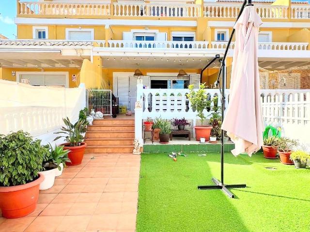 Casa adosada en Venta en El Marenyet