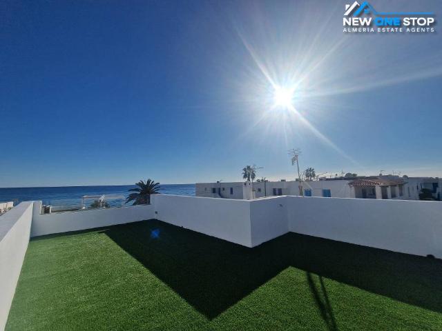 Casa adosada en Venta en El Palmeral