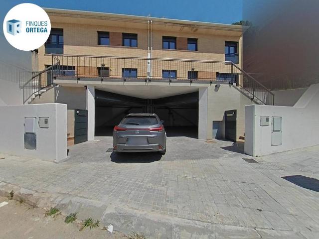 Casa adosada en Venta en El Papiol