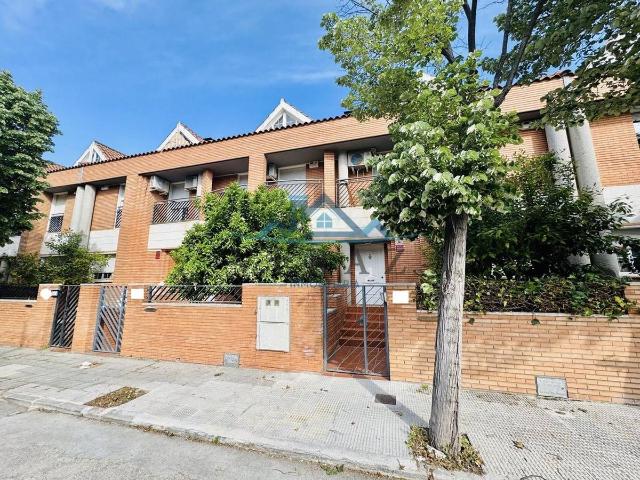 Casa adosada en Venta en El Pilar La Estación
