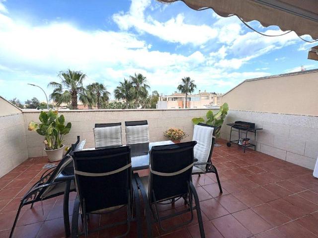 Casa adosada en Venta en El Pinar Palacio de Congresos