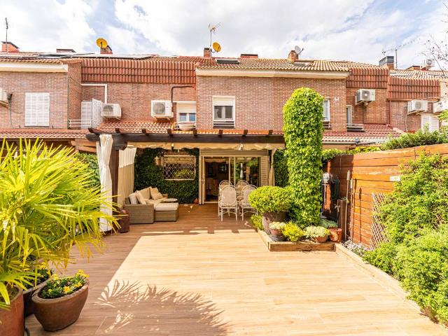 Casa adosada en Venta en El Pinar Punta Galea