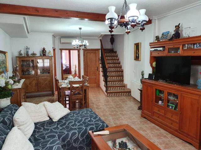 Casa adosada en Venta en El Pinós / Pinoso