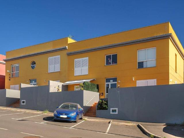 Casa adosada en Venta en El Pris Juan Fernández