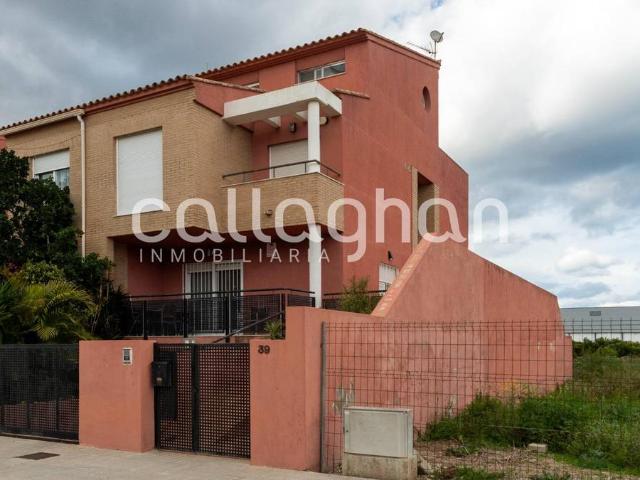 Casa adosada en Venta en El Real de Gandia