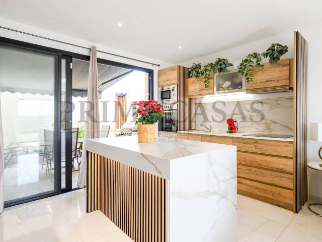 Casa adosada en Venta en El Tablero