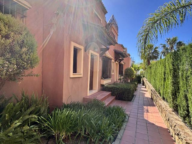 Casa adosada en Venta en El Velerín
