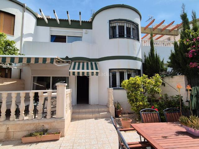 Casa adosada en venta en Elche Elx, El Toscar. Chalet adosado Vila Joiosa. Casas adosadas Elche.