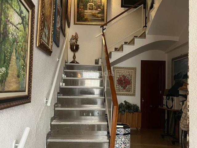 Casa adosada en venta en Elda, Plaza Castelar Mercado Central. CASA EN ESQUINA ENTRE CASTELAR Y GRAN AVENIDA. Casas adosadas.