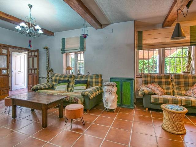 Casa adosada en Venta en Estación