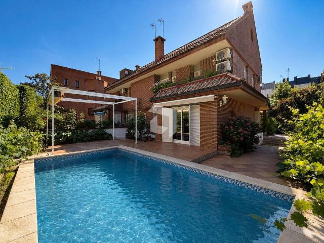 Casa adosada en Venta en Estación