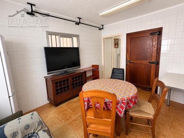 Casa adosada en venta en Estepona, Cancelada. Casa pareada para reformar en el centro de Cancelada Una oportunidad con un gran potencia. Casas adosadas.