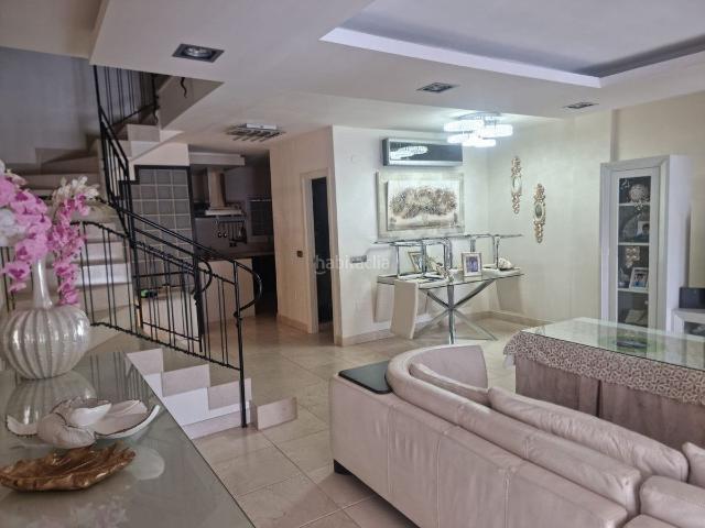 Casa adosada en venta en Estepona, Centro. Casas adosadas.