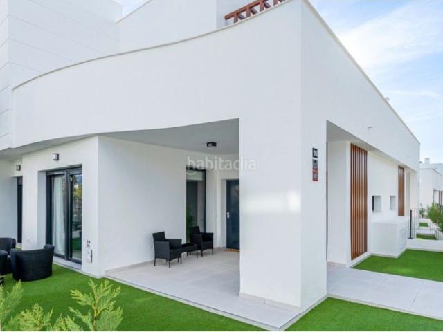 Casa adosada en venta en Estepona, Bel Air. Bel Air. Casas adosadas.