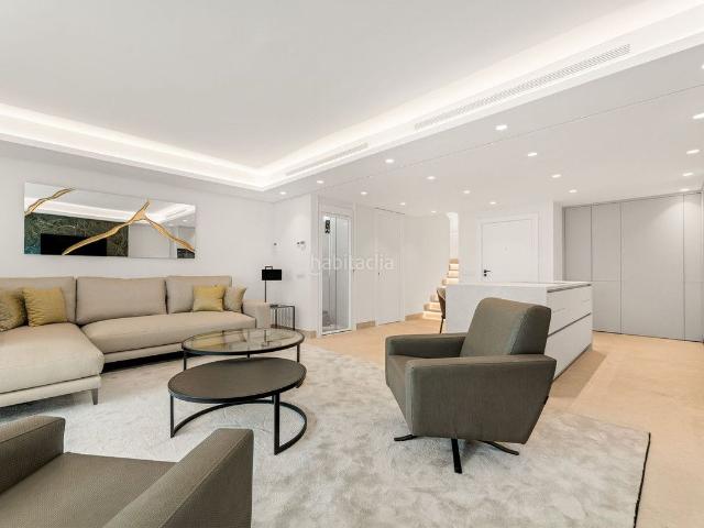 Casa adosada en venta en Estepona, El Velerín. Casas adosadas.