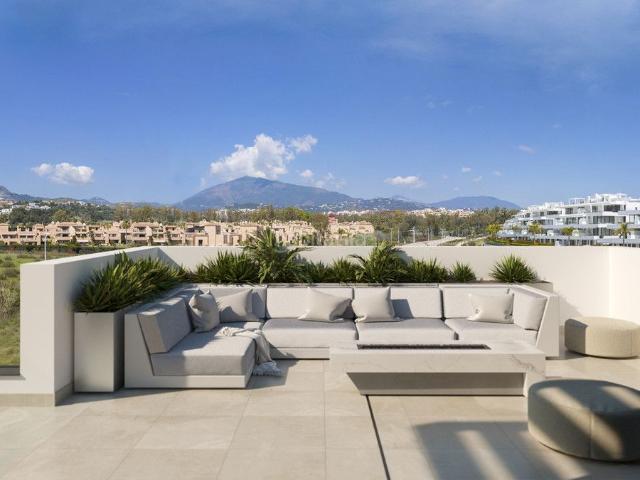 Casa adosada en venta en Estepona, Nueva Atalaya. Casas adosadas.