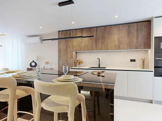Casa adosada en venta en Estepona, Nueva Atalaya. Casas adosadas.