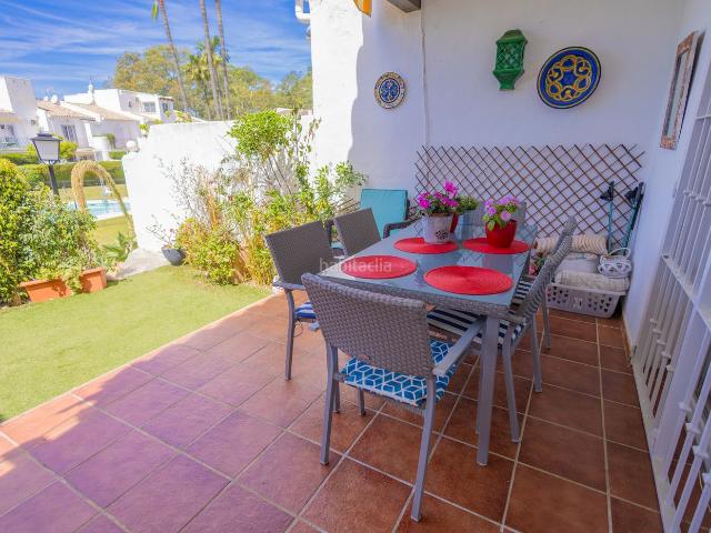 Casa adosada en venta en Estepona, Nueva Atalaya. Gran casa adosada atalaya. Casas adosadas.