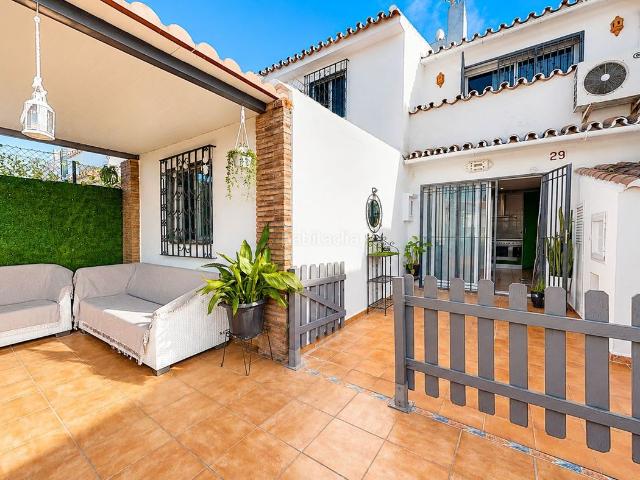 Casa adosada en venta en Estepona, Nueva Atalaya. Imagine starting your day with breakfast on your s. Casas adosadas.