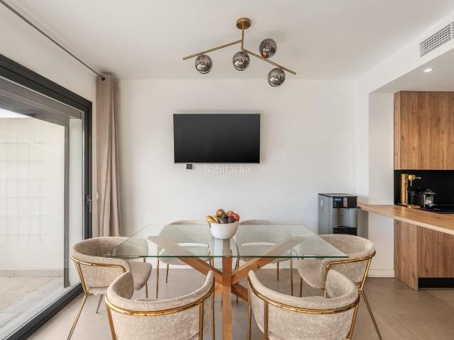 Casa adosada en venta en Estepona, Paraiso Barronal. Design, Privacy and Elegance at Agra Residencial. Casas adosadas.