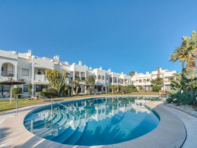 Casa adosada en venta en Estepona, Bel Air. Tu Oasis en la Nueva Milla de Oro de Estepona te Espera. Casas adosadas.