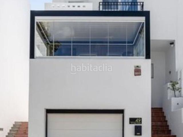 Casa adosada en venta en Estepona, Zona Calvario. Casas adosadas.