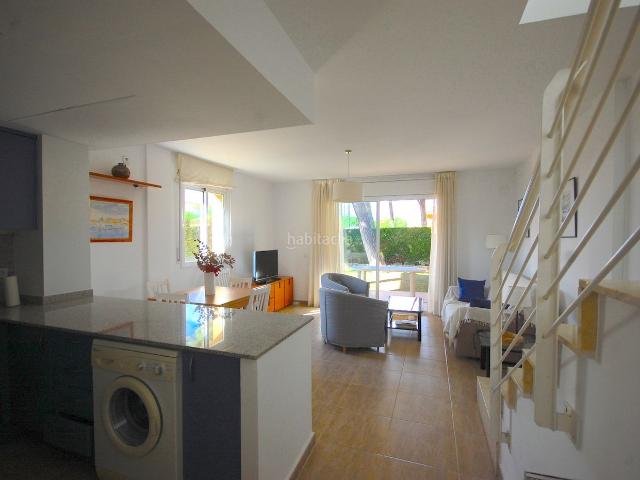 Casa adosada en venta en Escala L´, Port La Clota Puig Sec Costa Brava. CASA CON PISCINA COMUNITARIA. Casas adosadas Escala.