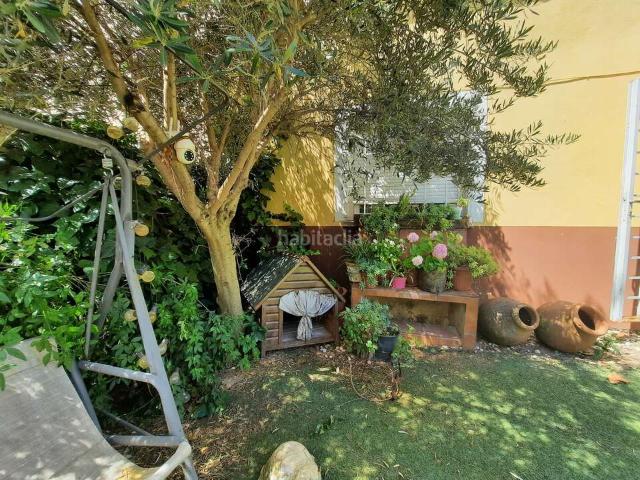 Casa adosada en venta en Escalona. ADOSADO EN CASCO URBANO EN ESCALONA. Casas adosadas.