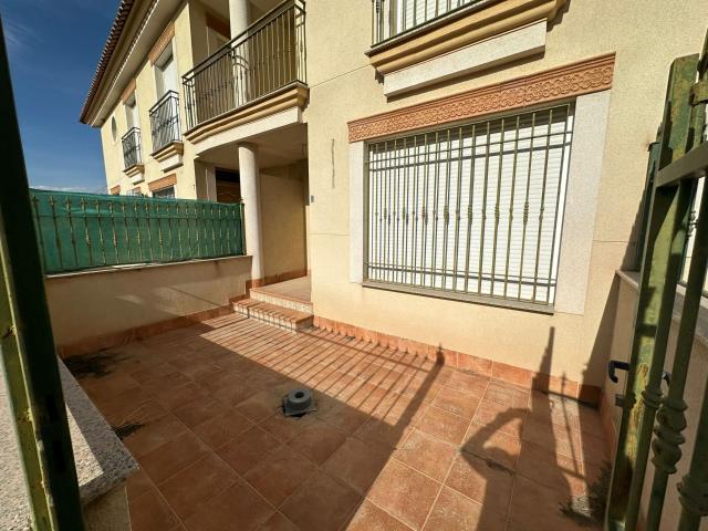 Casa adosada en Venta en Escucha