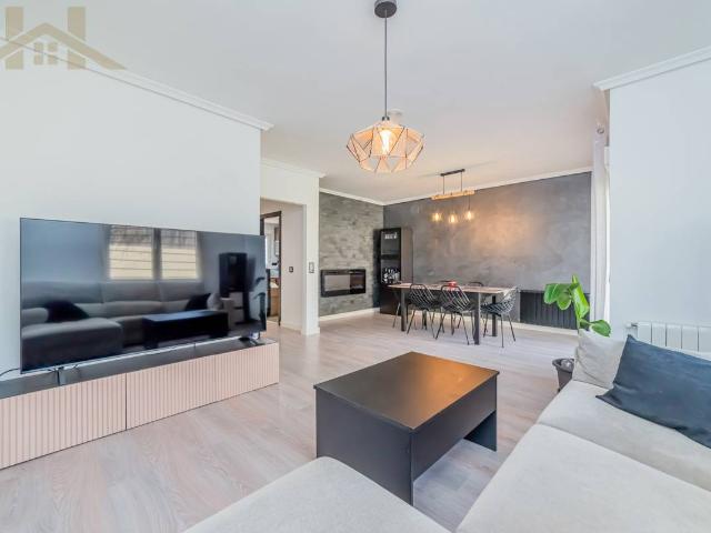 Casa adosada en Venta en Esquivias