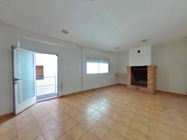 Casa adosada en Venta en Foz calanda