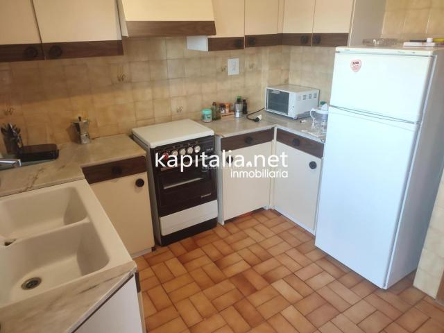 Casa adosada en venta en Fontanars dels Alforins. ADOSADO A LA VENTA EN LA POBLACIÓN DE FONTANARS DELS ALFORINS. Casas adosadas Fontanars dels.