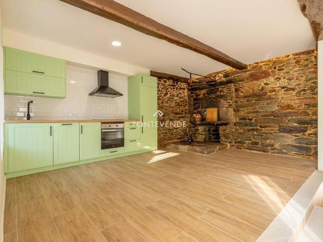 Casa adosada en Venta en Forcarei