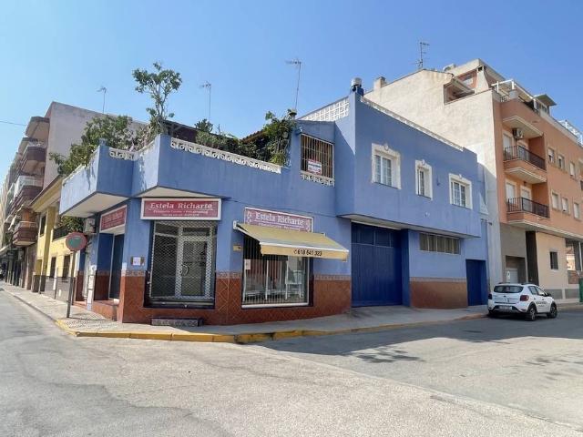 Casa adosada en Venta en Formentera del Segura