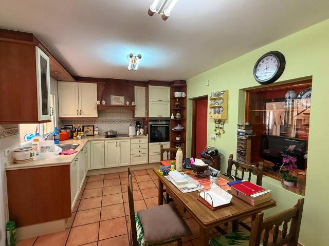 Casa adosada en Venta en Fene