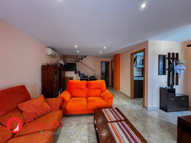 Casa adosada en Venta en Figueroles