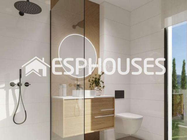Casa adosada en venta en Finestrat, Balcón de Finestrat Terra Marina. Villa adosada de obra nueva con piscina privada y solárium en Finestrat. Casas adosadas.
