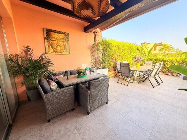 Casa adosada en venta en Finestrat, Golf Bahía. Chalet adosado en venta en Urbanización Golf Bahía. Casas adosadas.