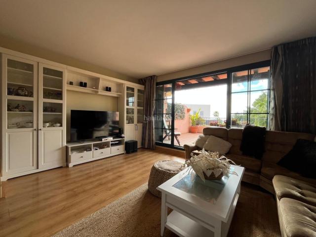 Casa adosada en venta en Finestrat, Golf Bahía. Exclusivo Adosado en Sierra Cortina, Finestrat Confort y Estilo Mediterráneo. Casas adosadas.