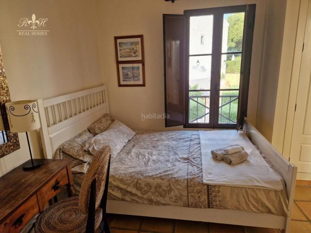 Casa adosada en venta en Finestrat, Golf Bahía. Magnífico adosado con espectaculares vistas al mar junto a Benidorm y Finestrat. Casas adosadas.
