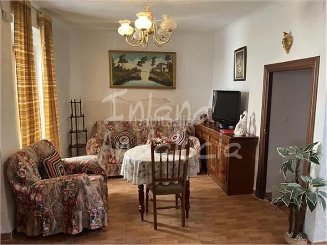 Casa adosada en venta en Frailes. Casas adosadas.