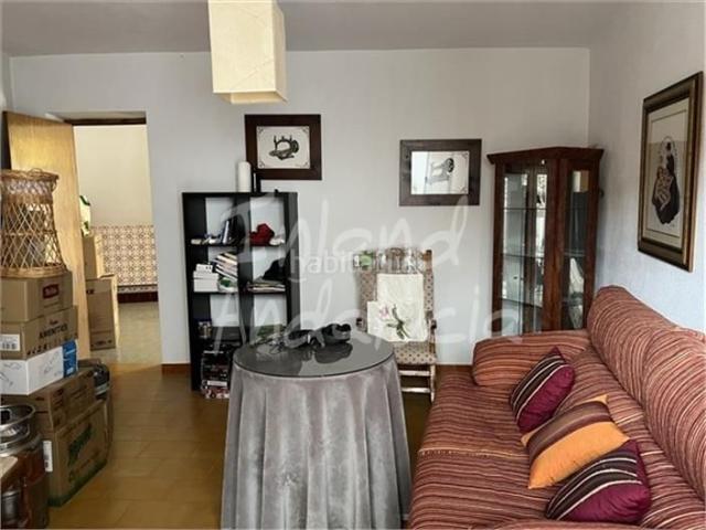 Casa adosada en venta en Frailes. Casas adosadas.
