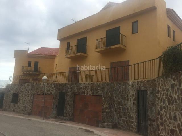 Casa adosada en venta en Fuengirola, Torreblanca del Sol. Casa pareada en venta en calle Las Palmas Torreblanca Fuengirola. Casas adosadas.