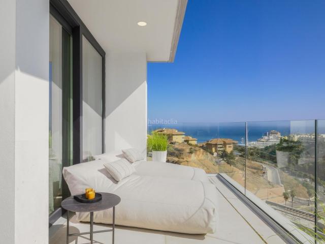Casa adosada en venta en Fuengirola, Las Gaviotas Carvajal. Lujosos Adosados de Obra Nueva con Vistas al Mar en El Higuerón, Costa del Sol. Casas adosadas.