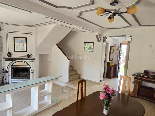 Casa adosada en venta en Fuengirola, Los Boliches. Casas adosadas.