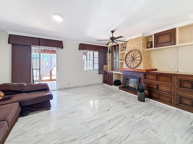 Casa adosada en venta en Fuengirola, Los Pacos. Amplia vivienda adosada en venta en Fuengirola. Casas adosadas.