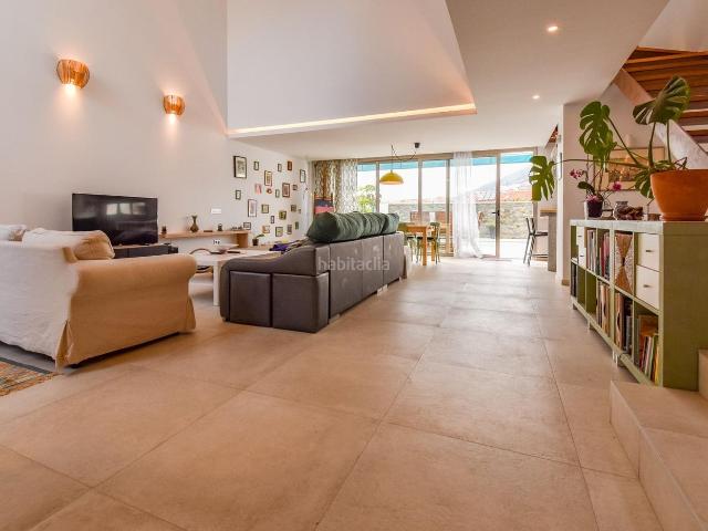 Casa adosada en venta en Fuengirola, Los Pacos. MODERNO ADOSADO EN LOS PACOS CON PISCINA PRIVADA. Casas adosadas.