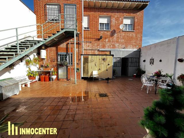 Casa adosada en Venta en Fuensalida